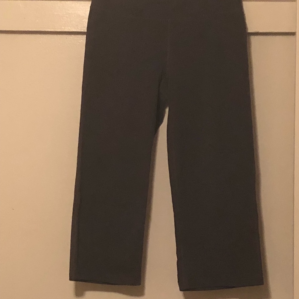Xersion Performance Wear Workout Capris